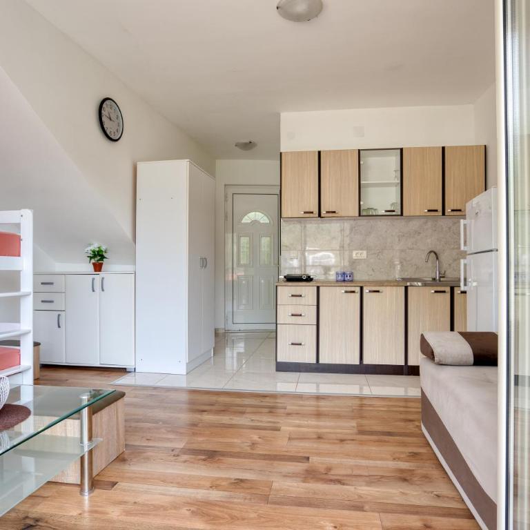 Apartmani Čukić Rafailovići - Apartman - 7