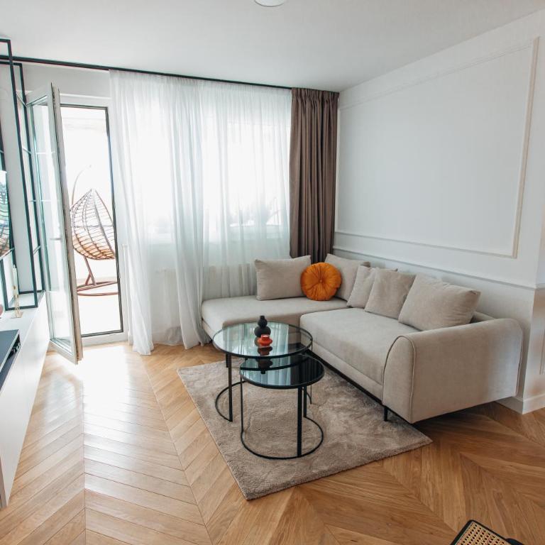 Stan na dan - Chic Home Banja Luka - Two-Bedroom Apartment - 16