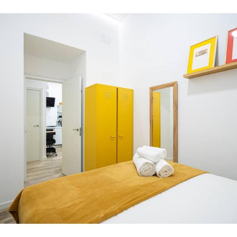Apartamento amarillo en Atocha - One-Bedroom Apartment - 7