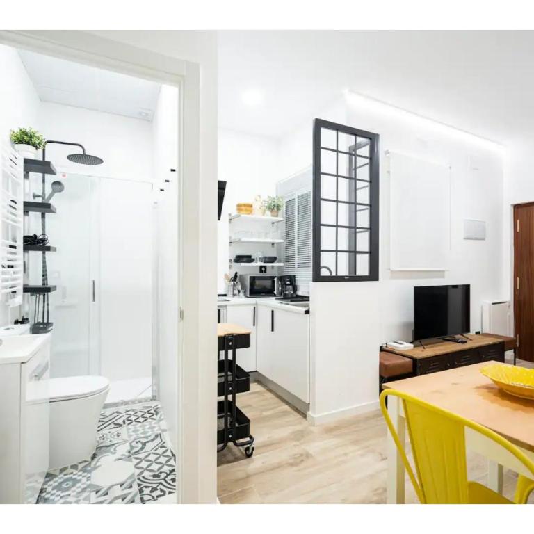 Apartamento amarillo en Atocha - One-Bedroom Apartment - 16