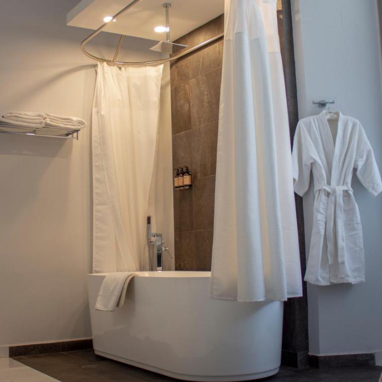 Hotel Boutique Casona de Santa Clara - Suite con balcón - 3