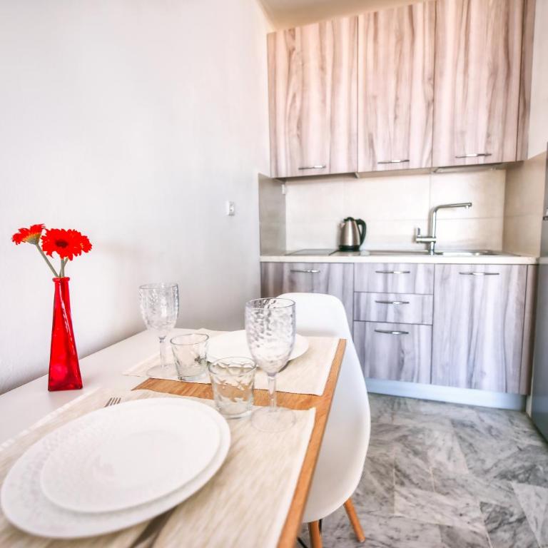 Charming Studio Sea View 2 min of the beach near Monaco - Appartement 1 Chambre - 2