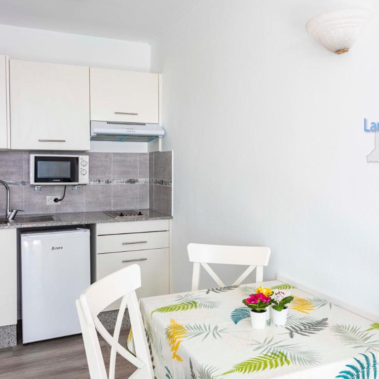 Vivienda Vacacional Casita del Mar - One-Bedroom Apartment - 5