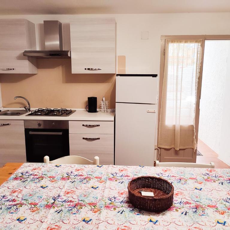 Alghero Guest House, Oasi tra gli Ulivi con Piscina e Fresche Suites in Seminterrato - Appartamento con 2 Camere da Letto e Terrazza - 26