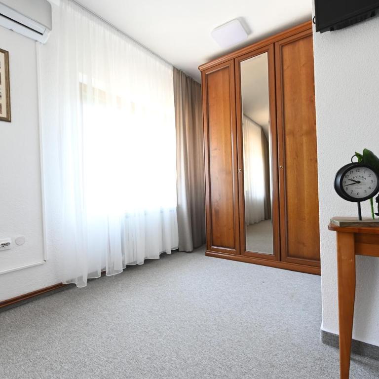 Sobe - Rooms Drvorez - Dvokrevetna Soba s Pomoćnim Ležajem - 10