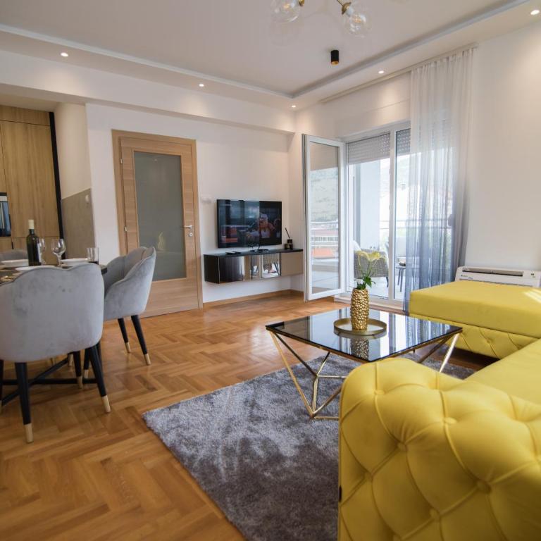 July - Two-Bedroom Apartment - 26