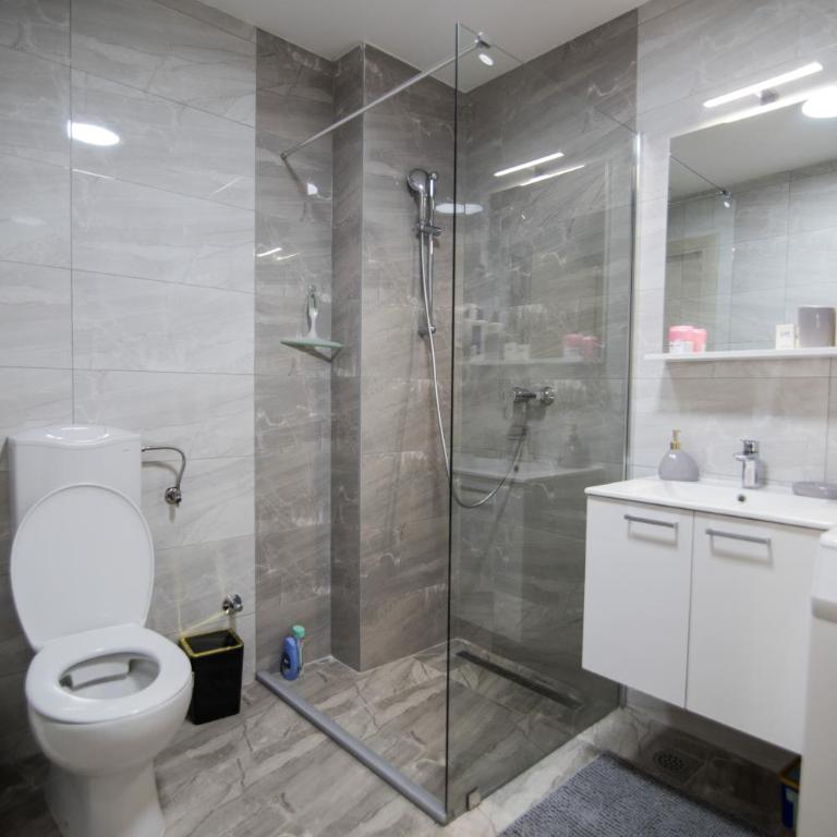July - Two-Bedroom Apartment - 37