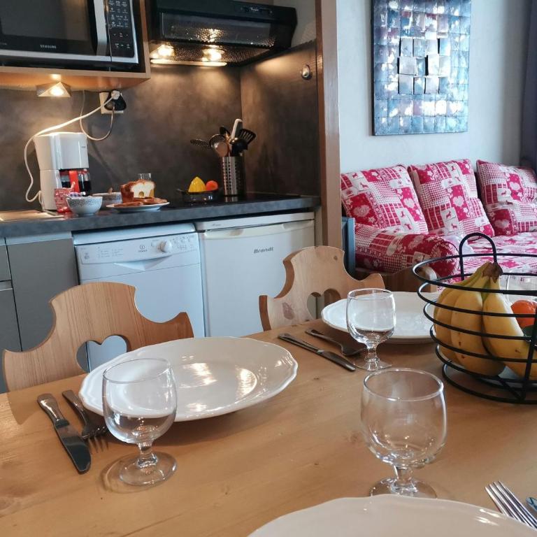 Appartement rénové · Pied des pistes · Animaux admis · Parking · 5 pers - Appartement 1 Chambre - 6