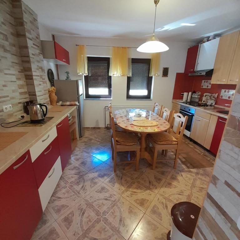 Kuća za odmor Panorama Lohovo Bihać - Three-Bedroom House - 10