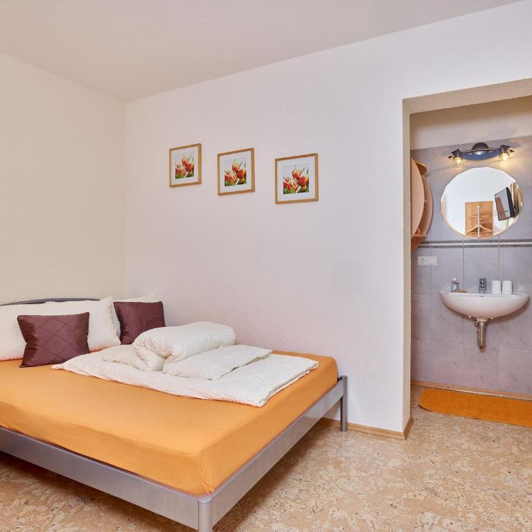 Landhaus Ötztalblick - Apartment mit 3 Schlafzimmern - 8