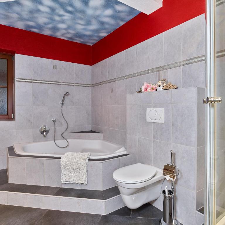 Landhaus Ötztalblick - Apartment mit 3 Schlafzimmern - 9