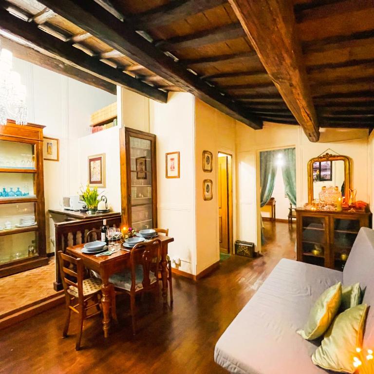 Piazza Venezia Lulus Home - One-Bedroom Apartment - 13