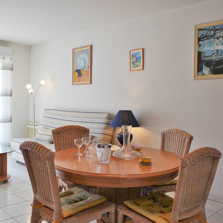 Appartement T2 climatisé avec piscine, terrasse et parking à 600m de la plage - Le Lavandou - FR-1-251-399 - Appartement - 3