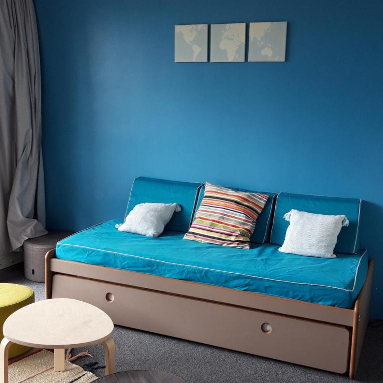 Appartement rénové au calme avec balcon, Wifi inclus, proche remontées et commerces - FR-1-346-315 - Appartement - 1