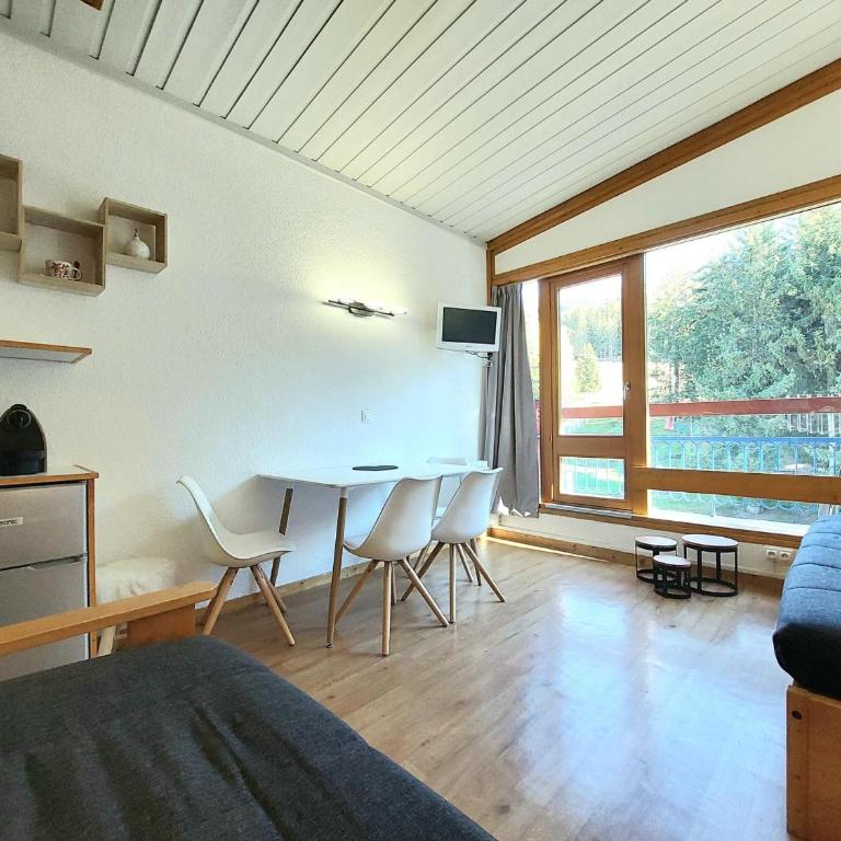 Studio en station avec balcon et WIFI gratuit - FR-1-346-434 - Studio - 4
