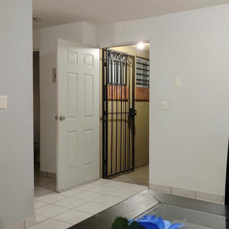 Lirio House Near the industrial parks Highway 57 - Apartment - Ground Floor - 6
