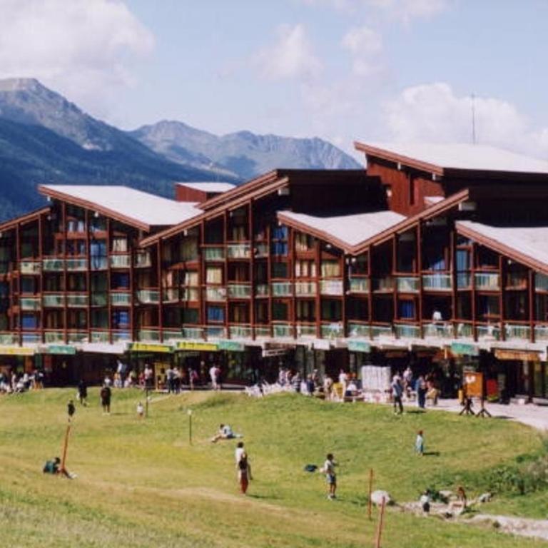 Appartement Ski aux pieds avec Balcon et Wifi - FR-1-346-496 - Appartement - 4