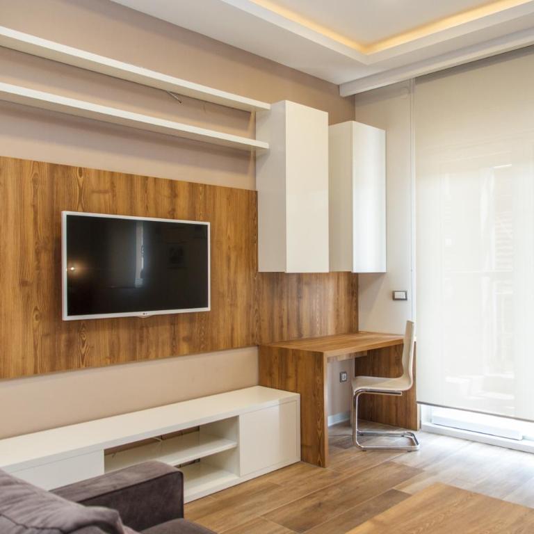 Apartment Barcelona - Suite with Balcony - 14