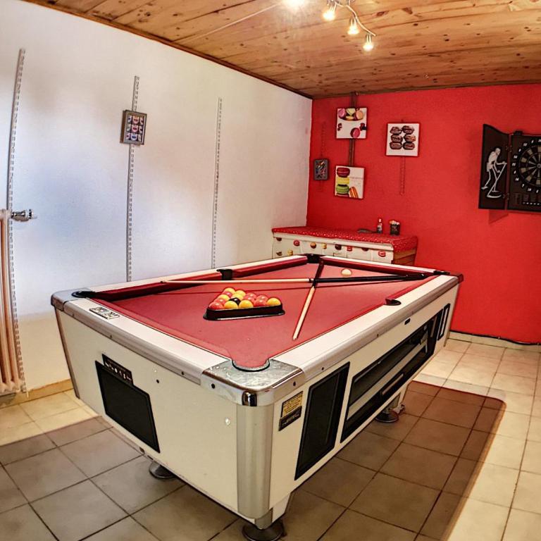 Chalet spacieux tout confort avec billard, proche remontées - Chalet 3 Chambres - 12