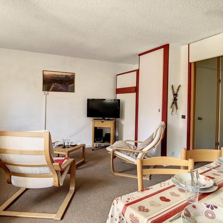 Appartement spacieux 6 pers. Proche pistes avec parking - FR-1-344-750 - Apartment - 6