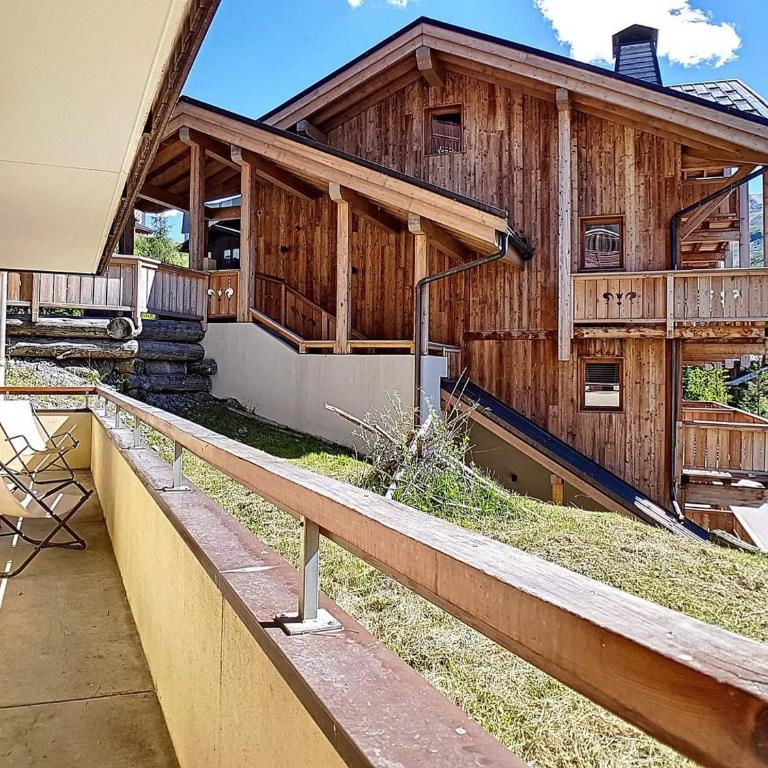 Appartement spacieux avec balcon, sauna, hammam, WIFI, proche des pistes - FR-1-344-756 - Appartement - 10