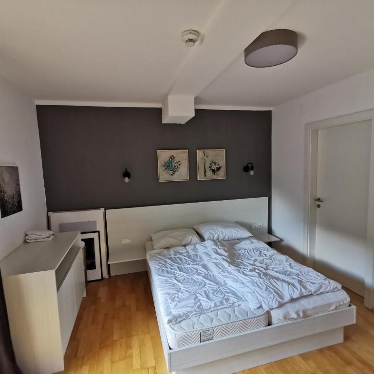 The View - Design Panorama Lodge DAS SCHILLER - Three-Bedroom Apartment - 11