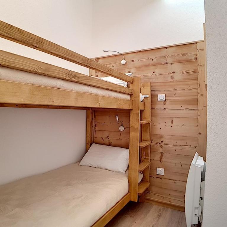 Duplex rénové 3 pièces · Proche pistes · Balcon - FR-1-344-789 - Apartment - 10