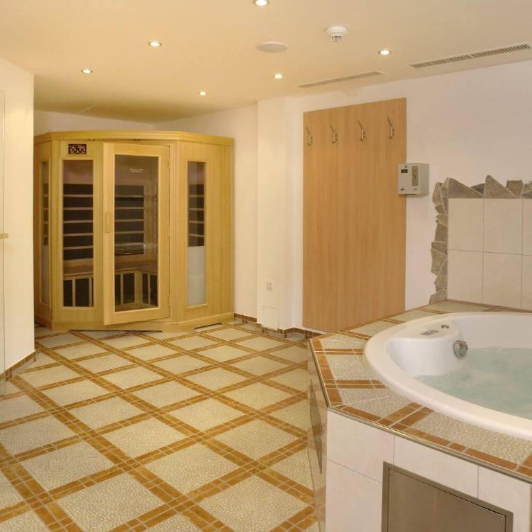 The View - Design Panorama Lodge DAS SCHILLER - Three-Bedroom Apartment - 10