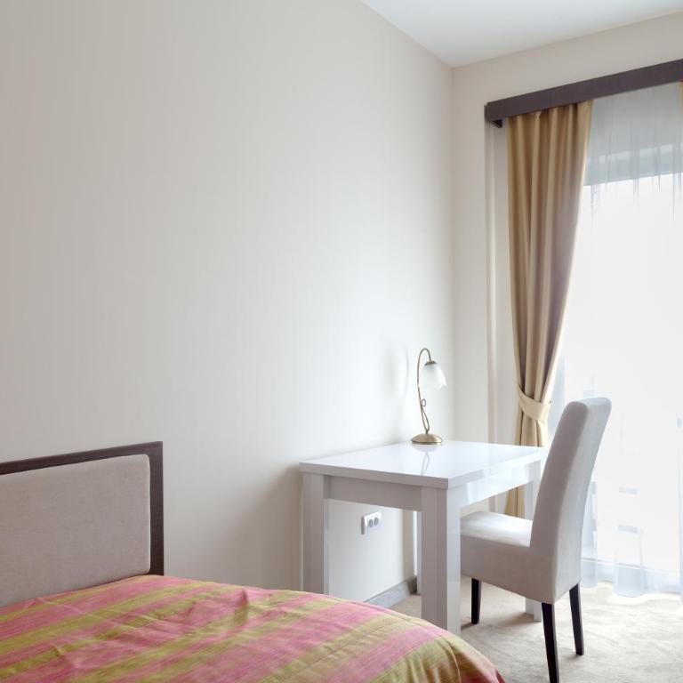 Garni Hotel Ema - Two-Bedroom Apartment - 17