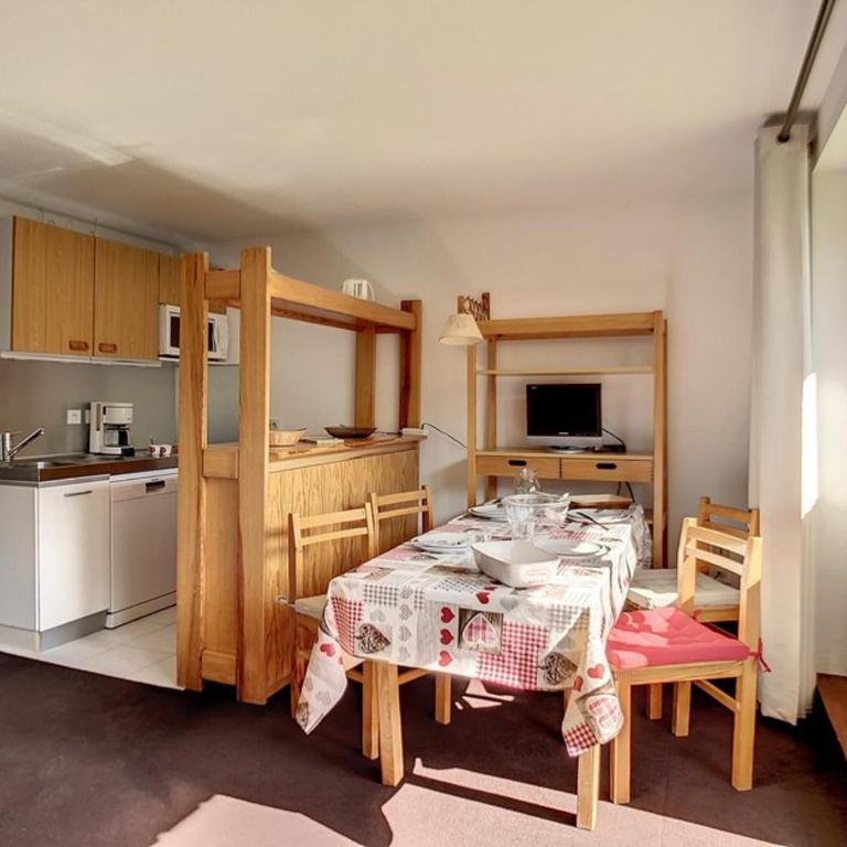 Studio lumineux, entrée/sortie skis aux pieds, balcon - FR-1-344-967 - Studio - 3