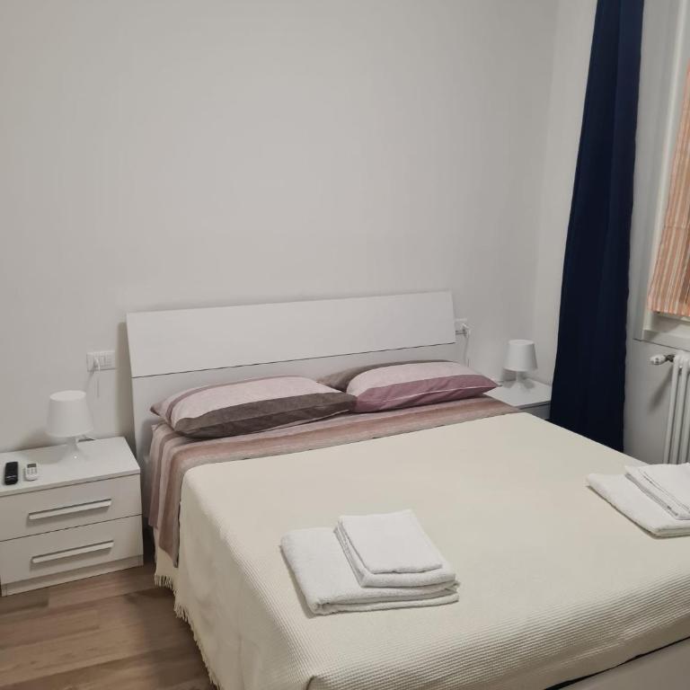 LU.NA - Economy Double Room - 4