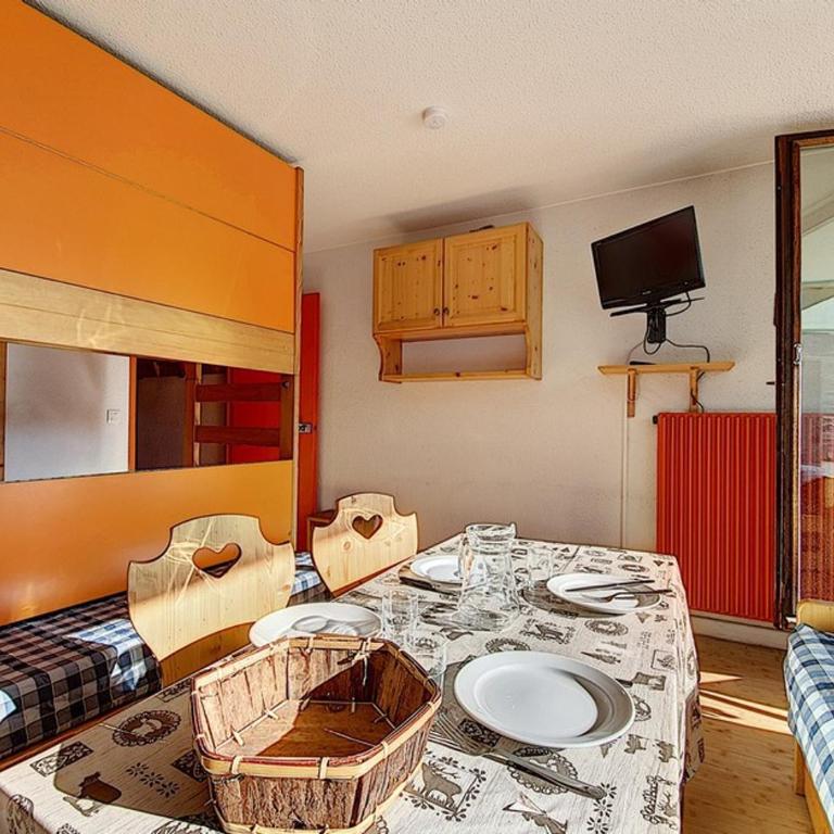 Studio lumineux avec balcon aux pieds des pistes - FR-1-344-1074 - Studio - 3