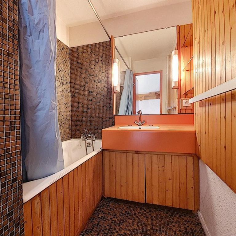 Studio lumineux avec balcon aux pieds des pistes - FR-1-344-1074 - Studio - 10