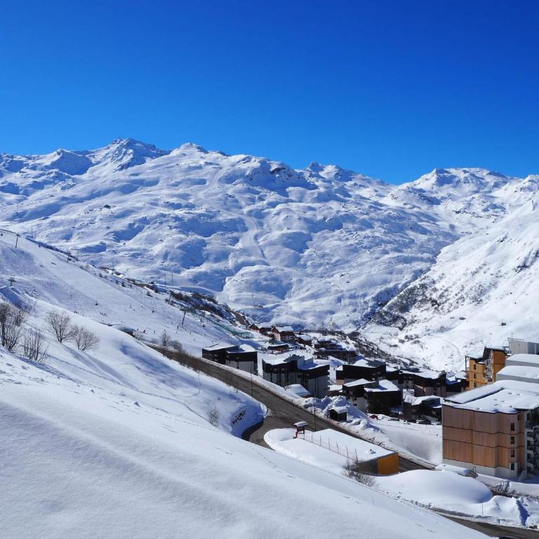 Appartement lumineux proche des pistes avec balcon - FR-1-344-1078 - Apartamento - 2