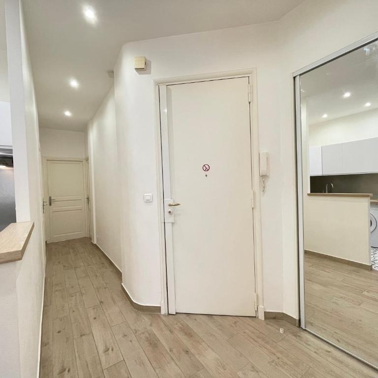 Nice Renting - Penchienatti - Spacious Apartment - 2 BedRooms - King Bed - View Heart of Nice - Appartement 2 Chambres - 11