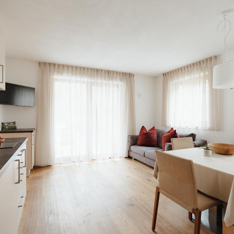 Untermairhof Appartment Residence - One-Bedroom Apartment with Terrace - 1