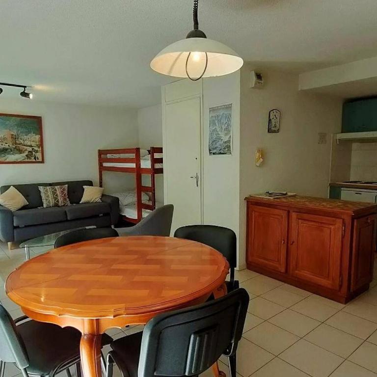 Appartement 6/8 personnes Centre Ville Cauterets - FR-1-234-78 - Appartement (8 Adultes) - 5