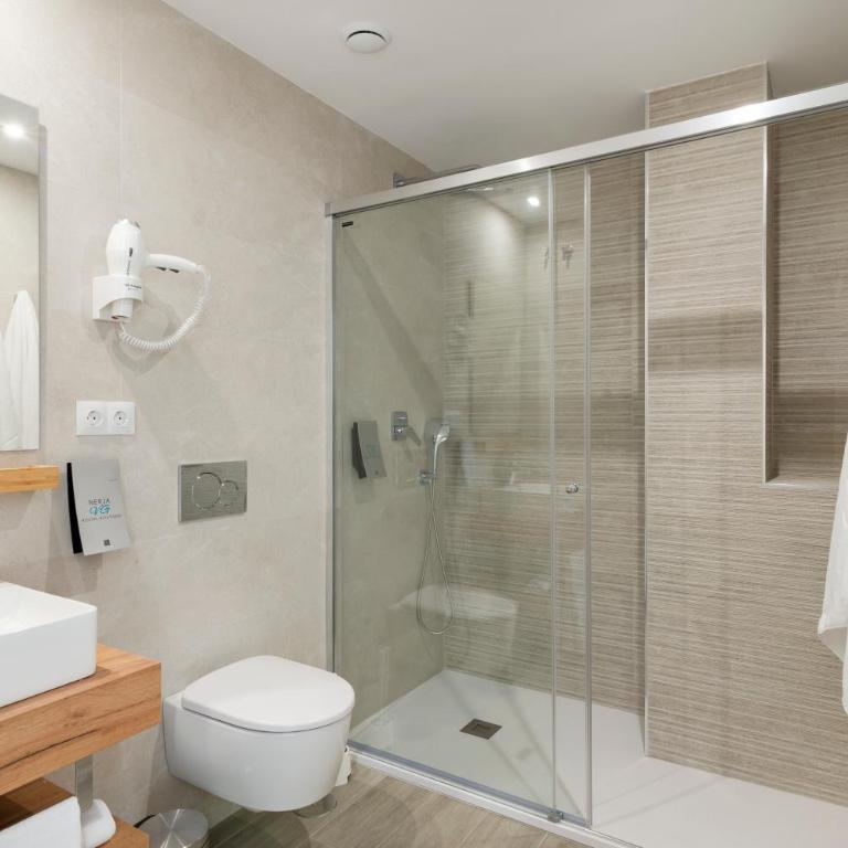 Nerja VG Hostal Boutique - Habitación Doble con terraza - 2