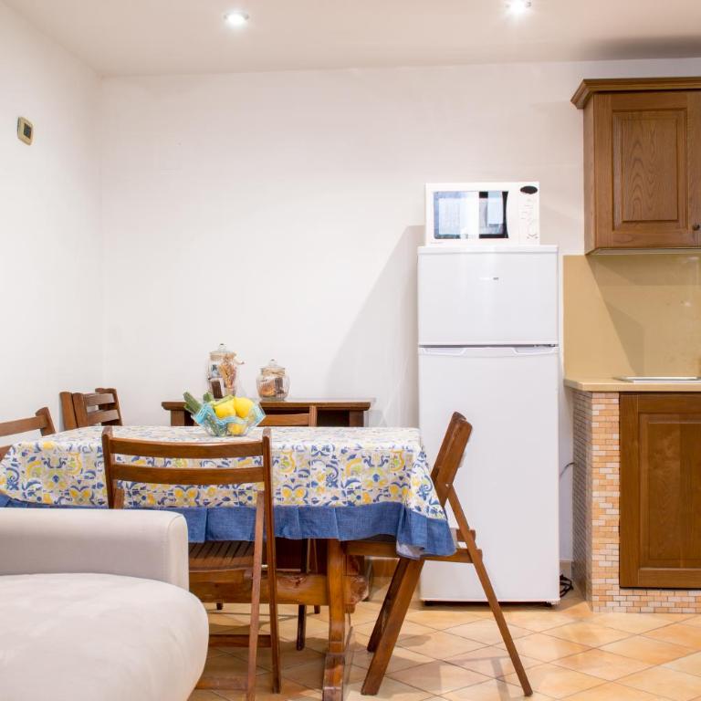 Casa Resilienza Vico Equense - 5 min dal mare - Appartamento Comfort con 1 Camera da Letto - 30