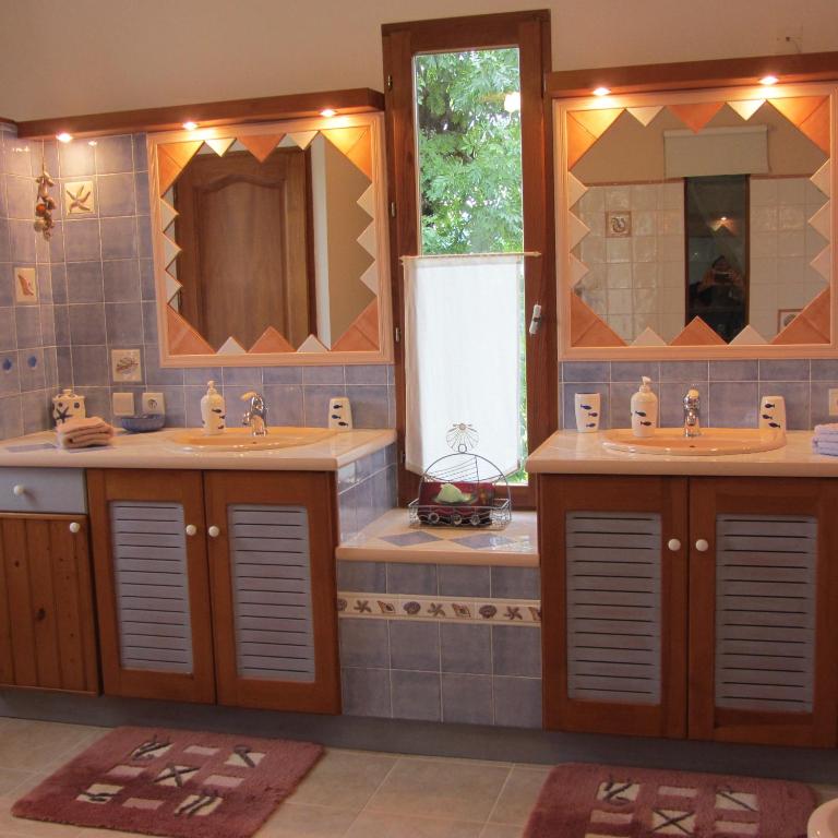 Le Clos de Lumière - Suite avec Baignoire Spa - 1