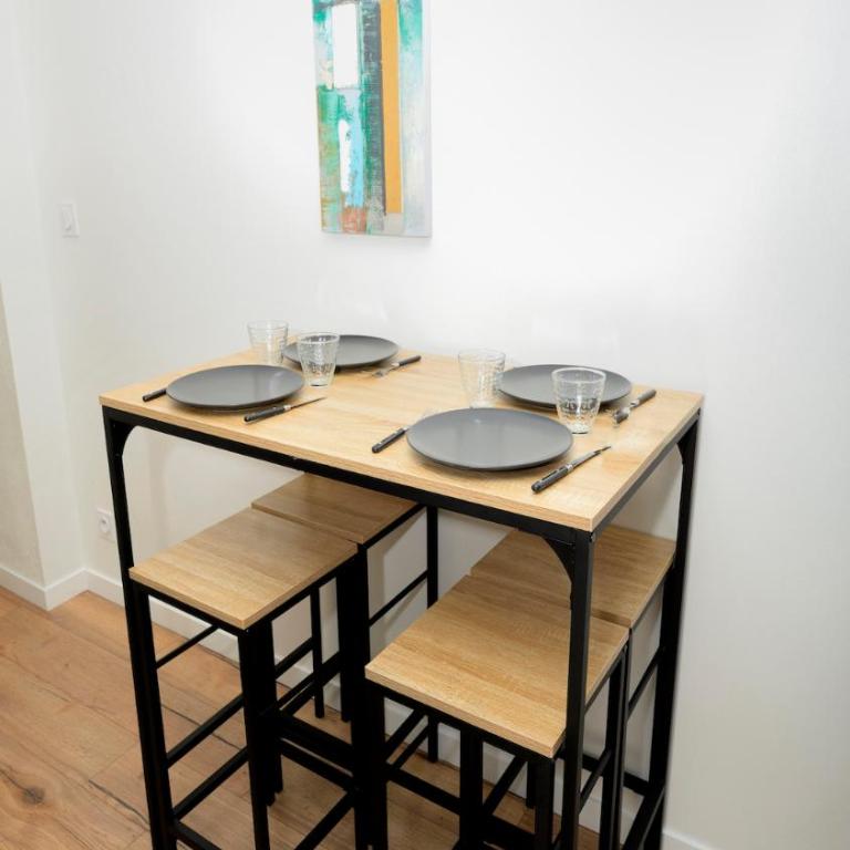Dominici 2- CahorsCityStay- Parking Wifi Netflix - Appartement - 4
