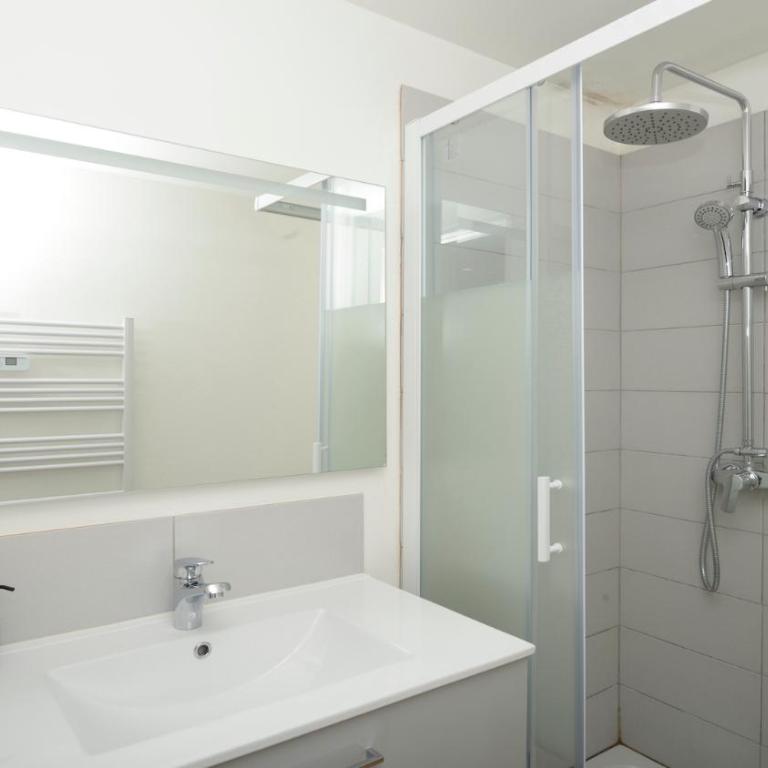 Dominici 2- CahorsCityStay- Parking Wifi Netflix - Appartement - 7