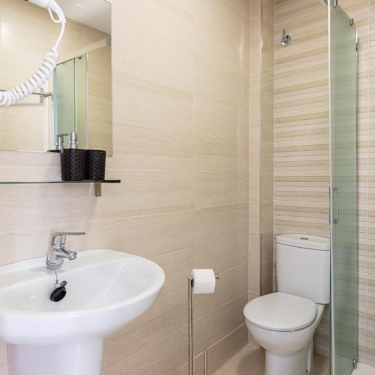 Apartamentos Lola Beach - Apartamento con balcón - 9