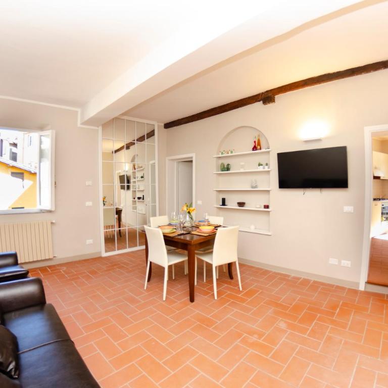 Loft Lucca - Three-Bedroom Apartment - 13