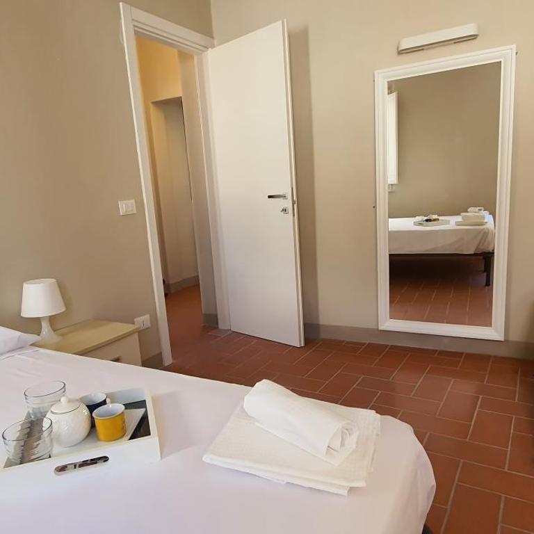 Loft Lucca - Three-Bedroom Apartment - 24