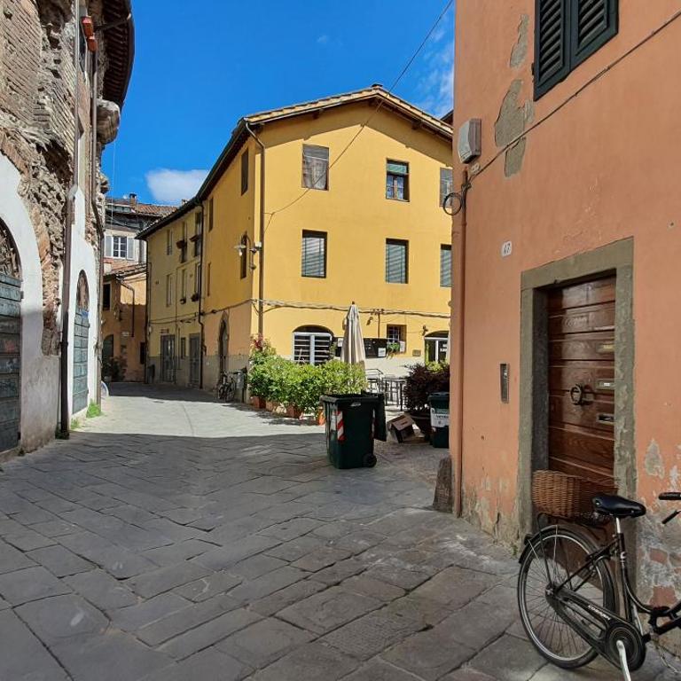 Loft Lucca - Three-Bedroom Apartment - 29