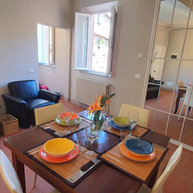 Loft Lucca - Three-Bedroom Apartment - 34