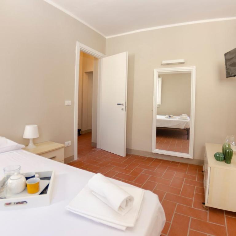 Loft Lucca - Three-Bedroom Apartment - 40