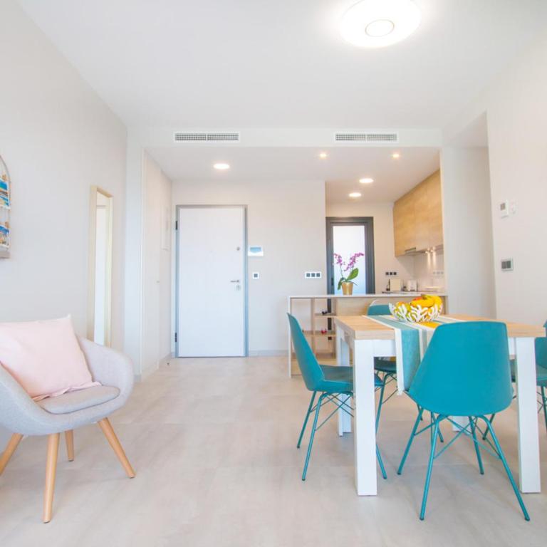 Waves apartment - relax in Costa Blanca - Two-Bedroom Apartment - 12