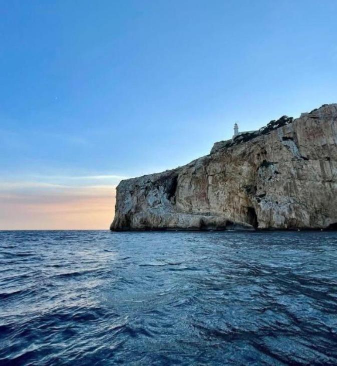 ACOGEDOR Y PRECIOSO ÁTICO EN JAVEA Primera línea playa - Apartamento de 2 dormitorios - 44